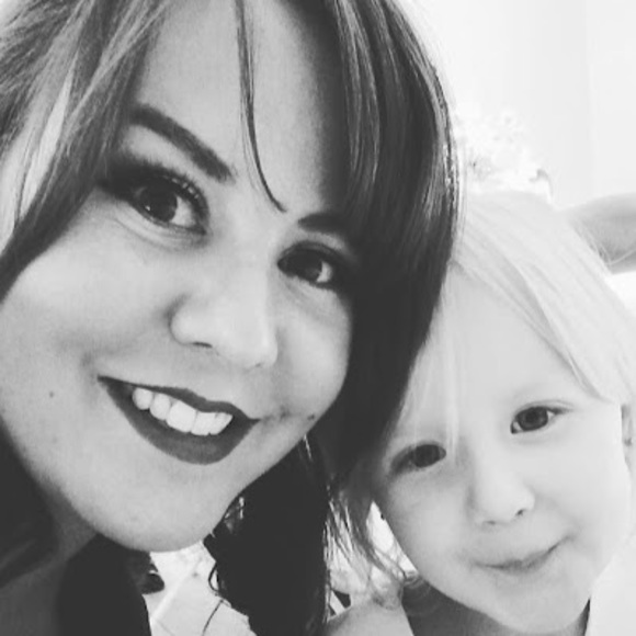 Meet your Posher, Ashley - Picture 1 of 1